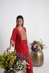 Lehraata Resham Kurta Set