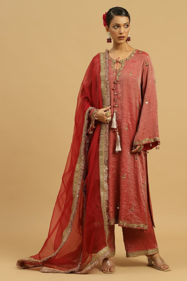 Gehra Lal Kurta set