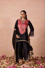 Noor Romance Kurta Set — current colour