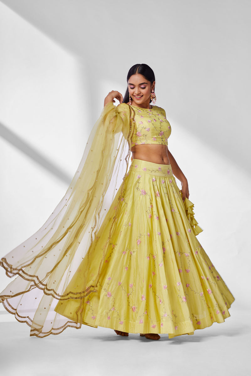 Sanya Malhotra Yellow Lehenga May Just be bold Enough to Make You Skip a  Beat! - BridalTweet Wedding Forum & Vendor Directory
